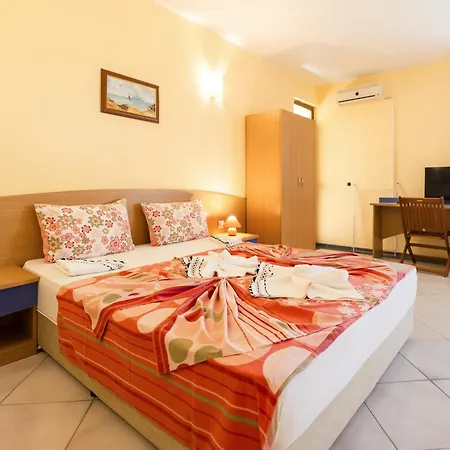 Homestay Paradise