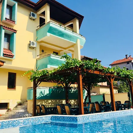 Paradise Pansiyon