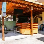 Paradise בית אירוח