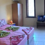 Paradise בית אירוח צ'רנומורץ