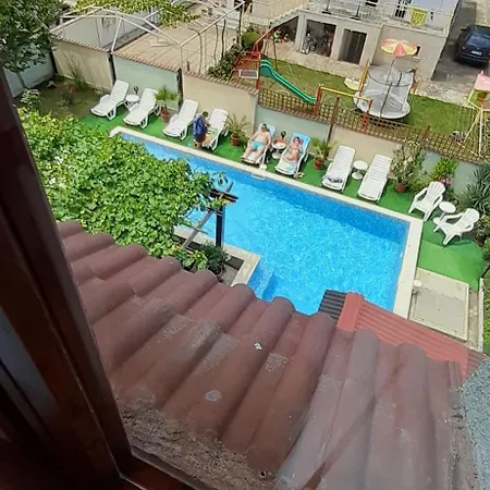 Paradise Chernomorets