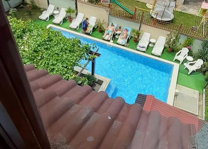 Paradise Tschernomorez